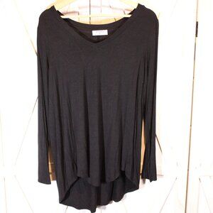 Zenana V-Neck Long Sleeve Shirt Hi-Low Black Relaxed Fit Womens Top Size Medium